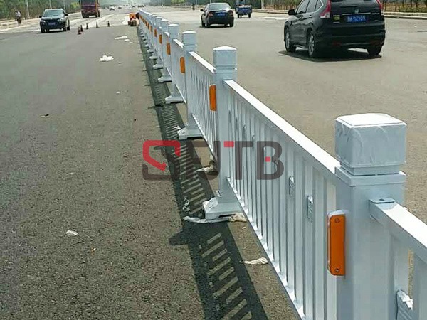 黄金护栏 黄金护栏