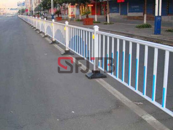 常州市政道路护栏案例 常州市政道路护栏案例